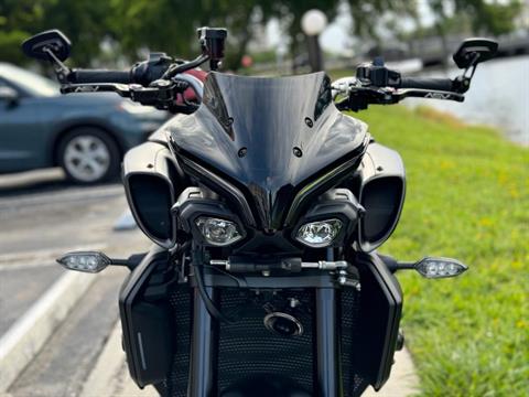 2022 Yamaha MT-10 in North Miami Beach, Florida - Photo 7