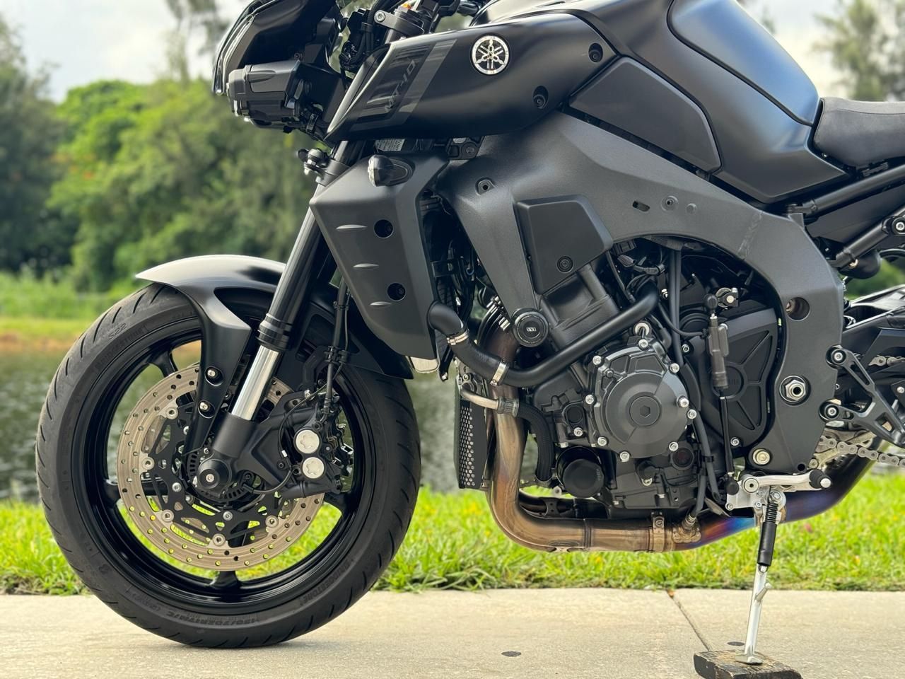 2022 Yamaha MT-10 in North Miami Beach, Florida - Photo 15