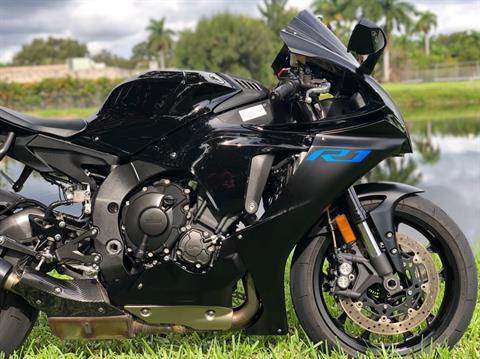 2020 Yamaha YZF-R1 in North Miami Beach, Florida - Photo 5