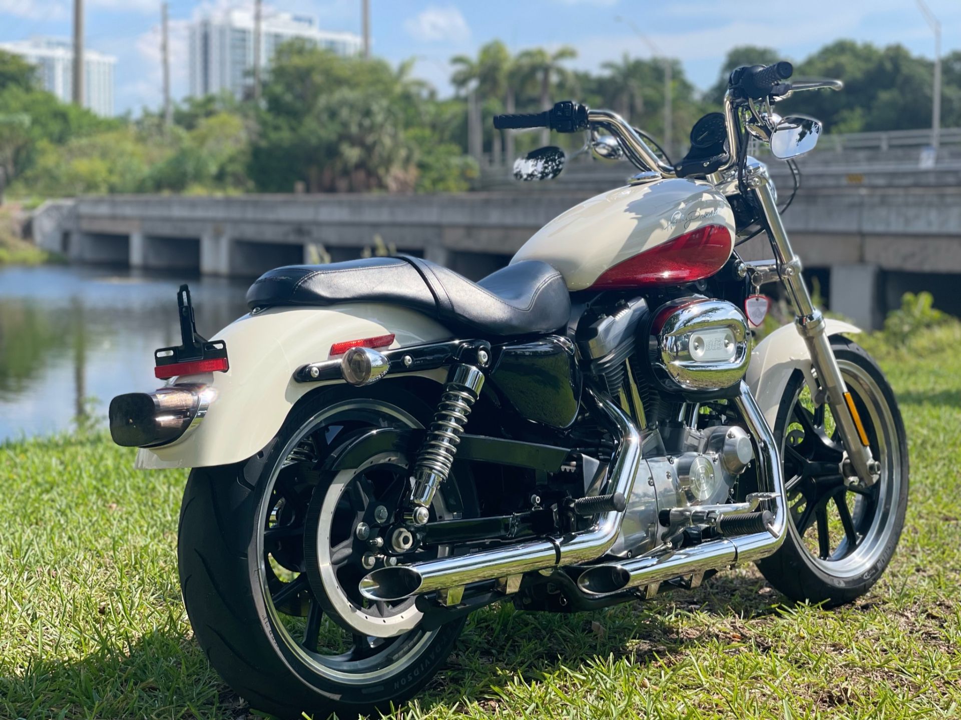 2012 Harley-Davidson Sportster® 883 SuperLow® in North Miami Beach, Florida - Photo 4