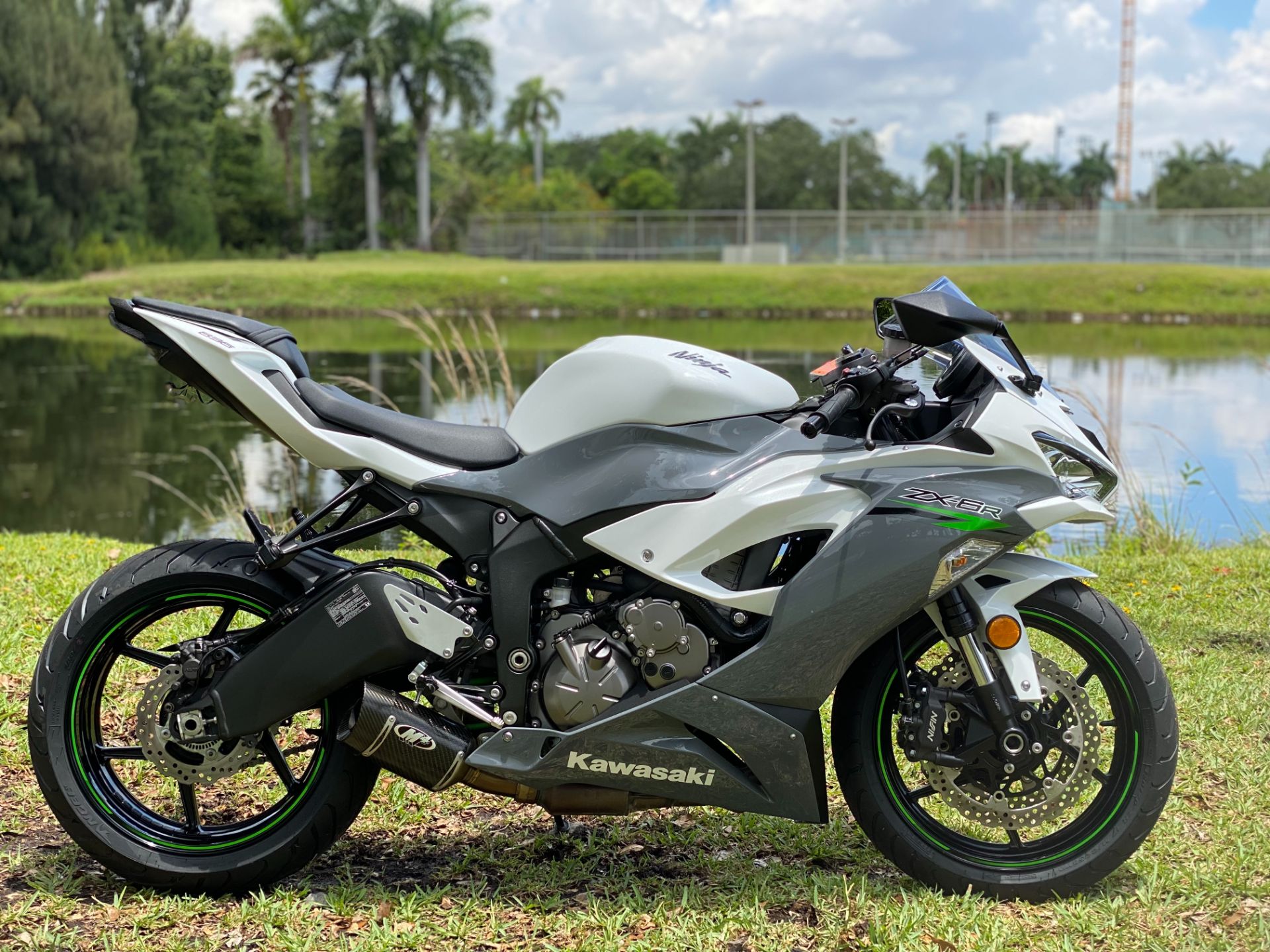 2021 Kawasaki Ninja ZX-6R in North Miami Beach, Florida - Photo 3