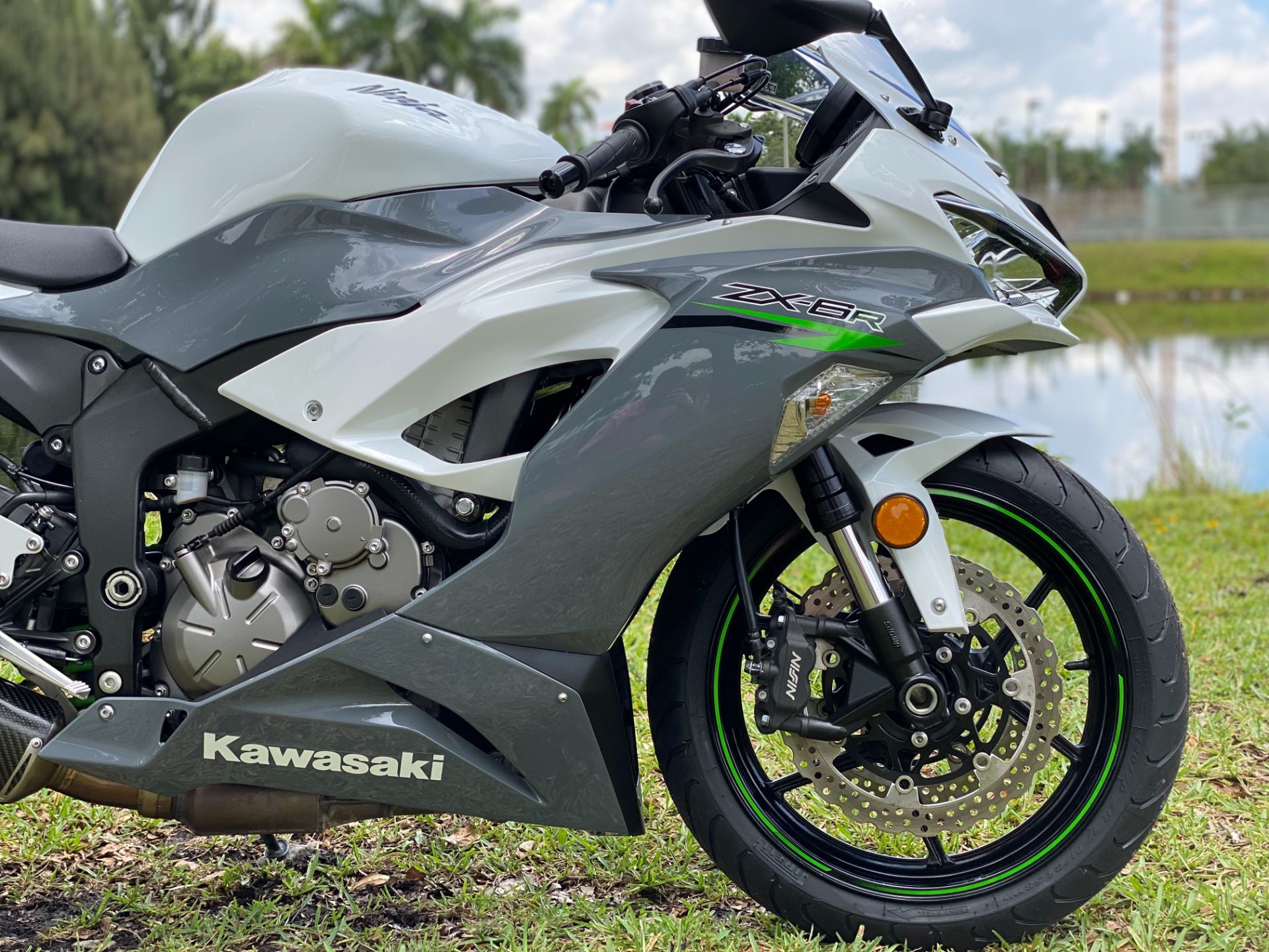 2021 Kawasaki Ninja ZX-6R in North Miami Beach, Florida - Photo 6