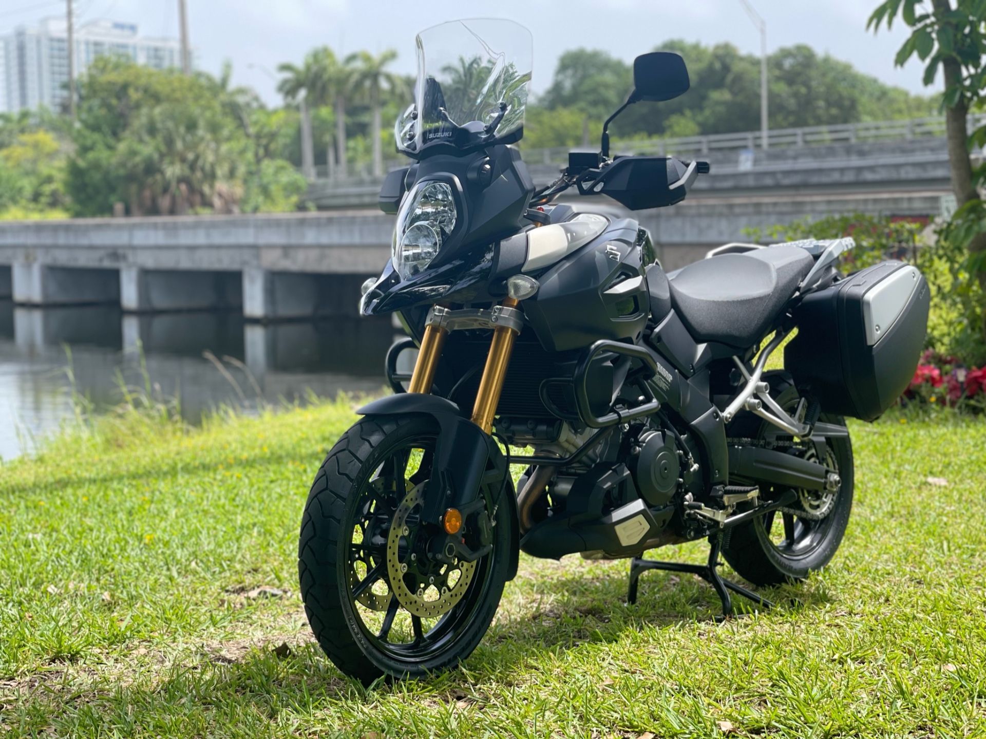 2014 Suzuki V-Strom 1000 ABS Adventure in North Miami Beach, Florida - Photo 21