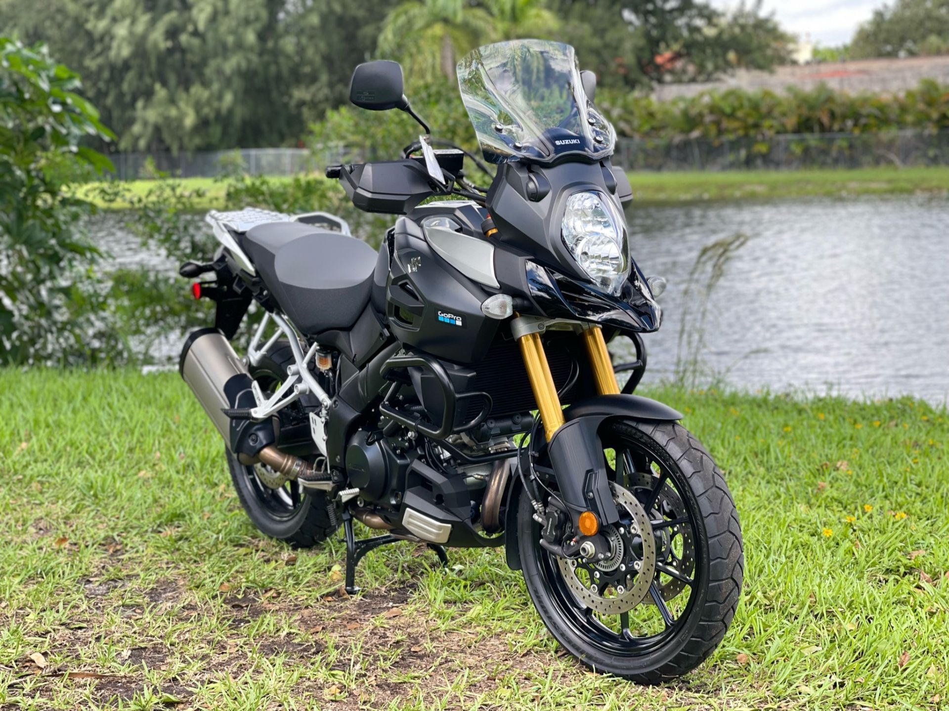 2014 Suzuki V-Strom 1000 ABS Adventure in North Miami Beach, Florida - Photo 2