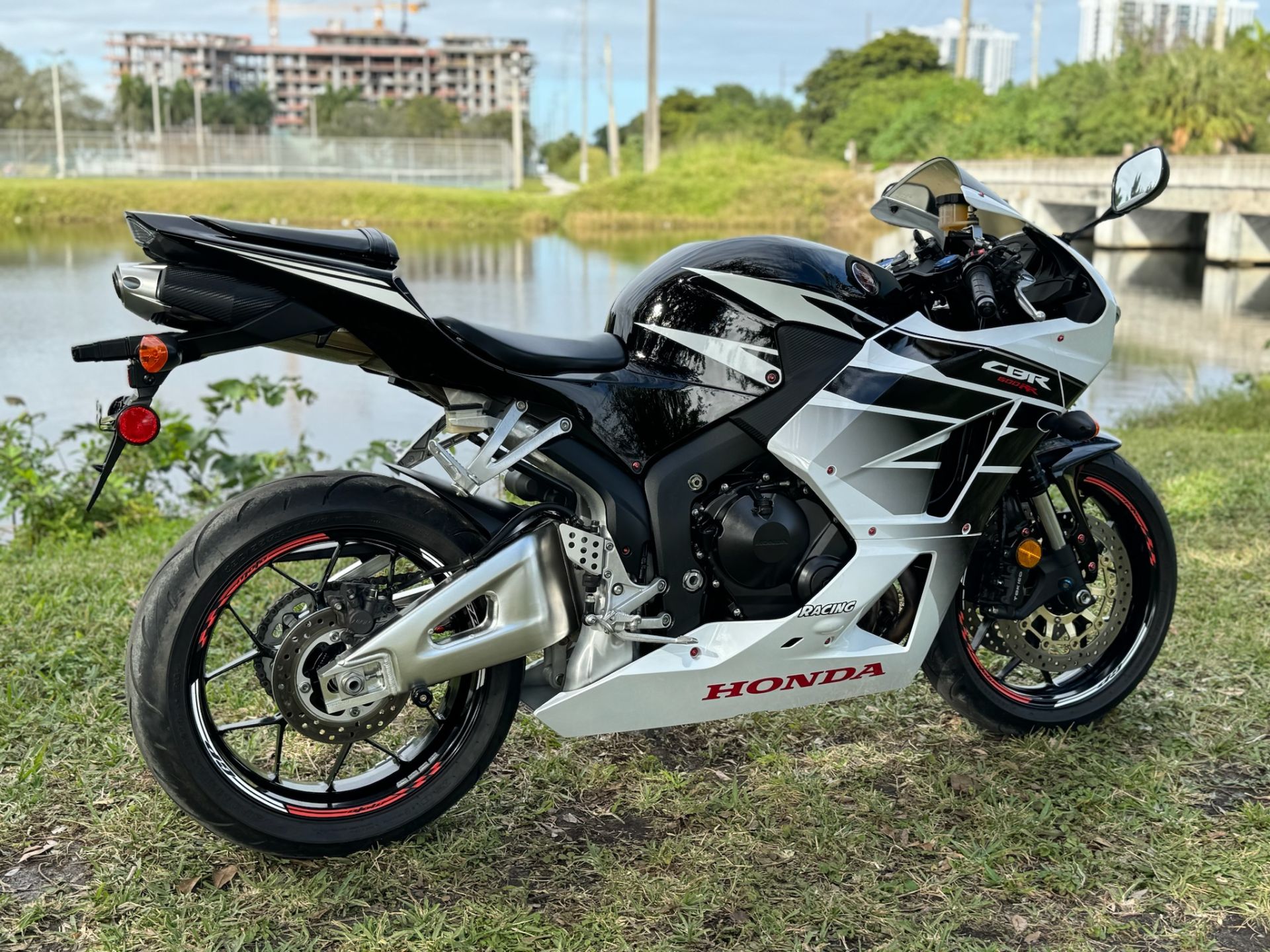 2016 Honda CBR600RR in North Miami Beach, Florida - Photo 4