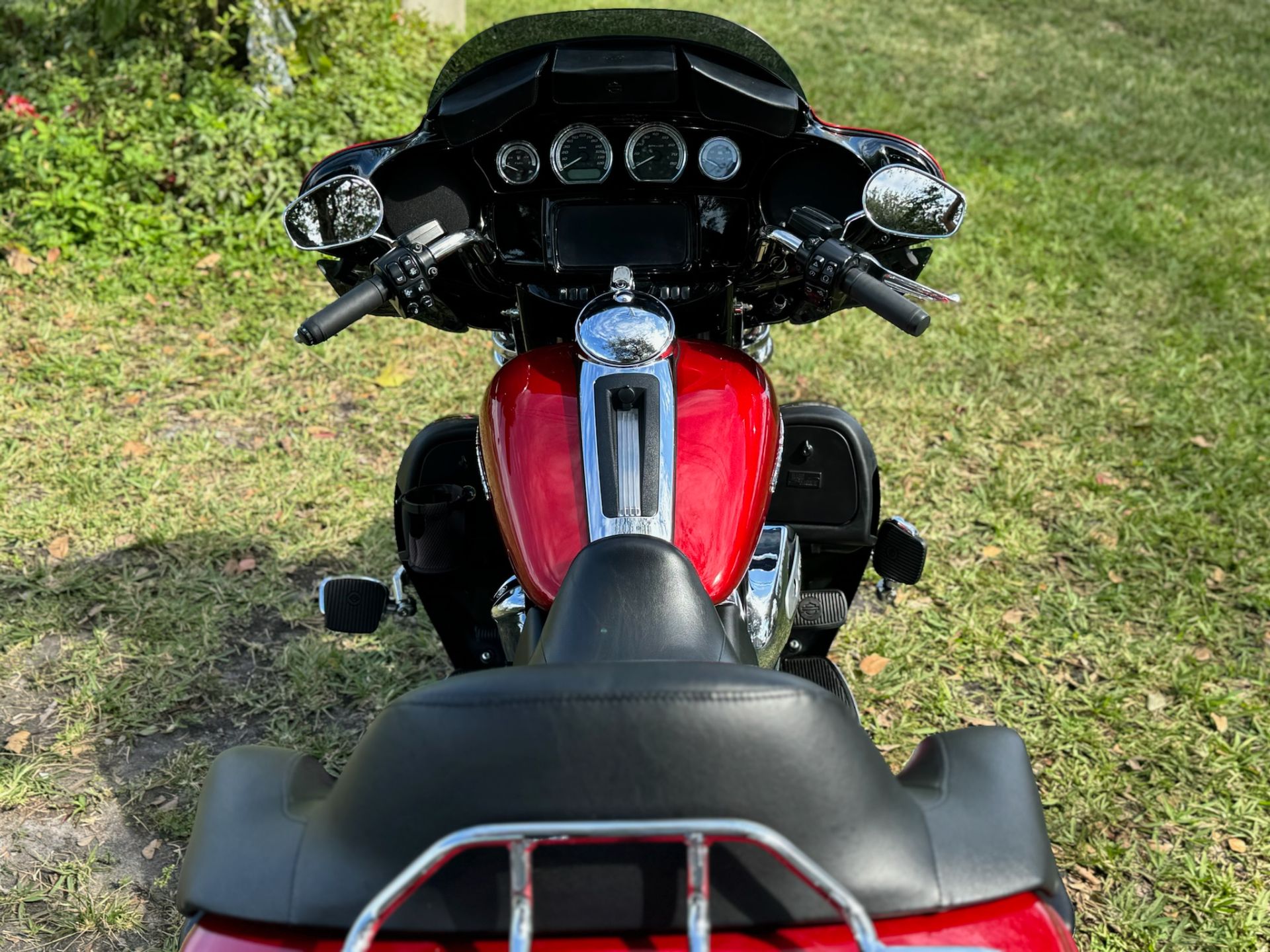 2019 Harley-Davidson Electra Glide® Ultra Classic® in North Miami Beach, Florida - Photo 11
