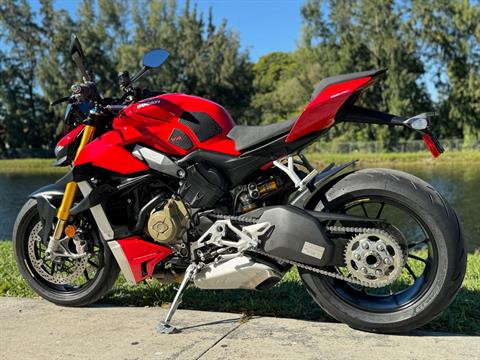 2022 Ducati Streetfighter V4 S in North Miami Beach, Florida - Photo 14