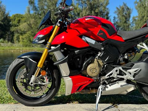 2022 Ducati Streetfighter V4 S in North Miami Beach, Florida - Photo 15