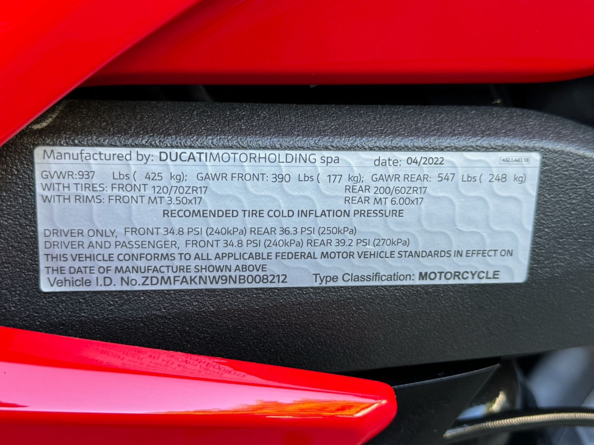 2022 Ducati Streetfighter V4 S in North Miami Beach, Florida - Photo 17