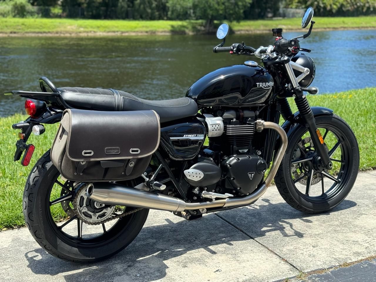 2020 Triumph Street Twin in North Miami Beach, Florida - Photo 4