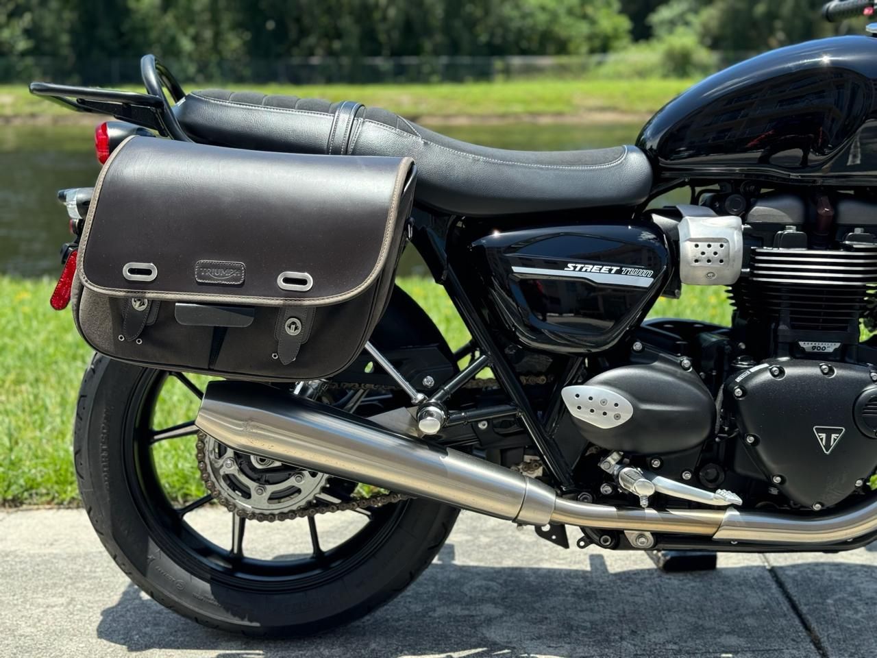 2020 Triumph Street Twin in North Miami Beach, Florida - Photo 5