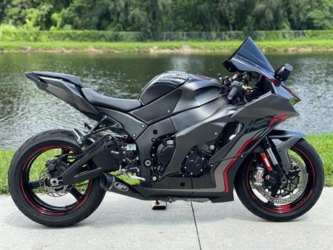 2022 Kawasaki Ninja ZX-10R in North Miami Beach, Florida - Photo 3