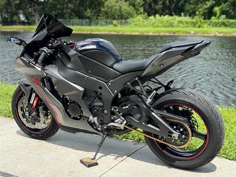 2022 Kawasaki Ninja ZX-10R in North Miami Beach, Florida - Photo 14