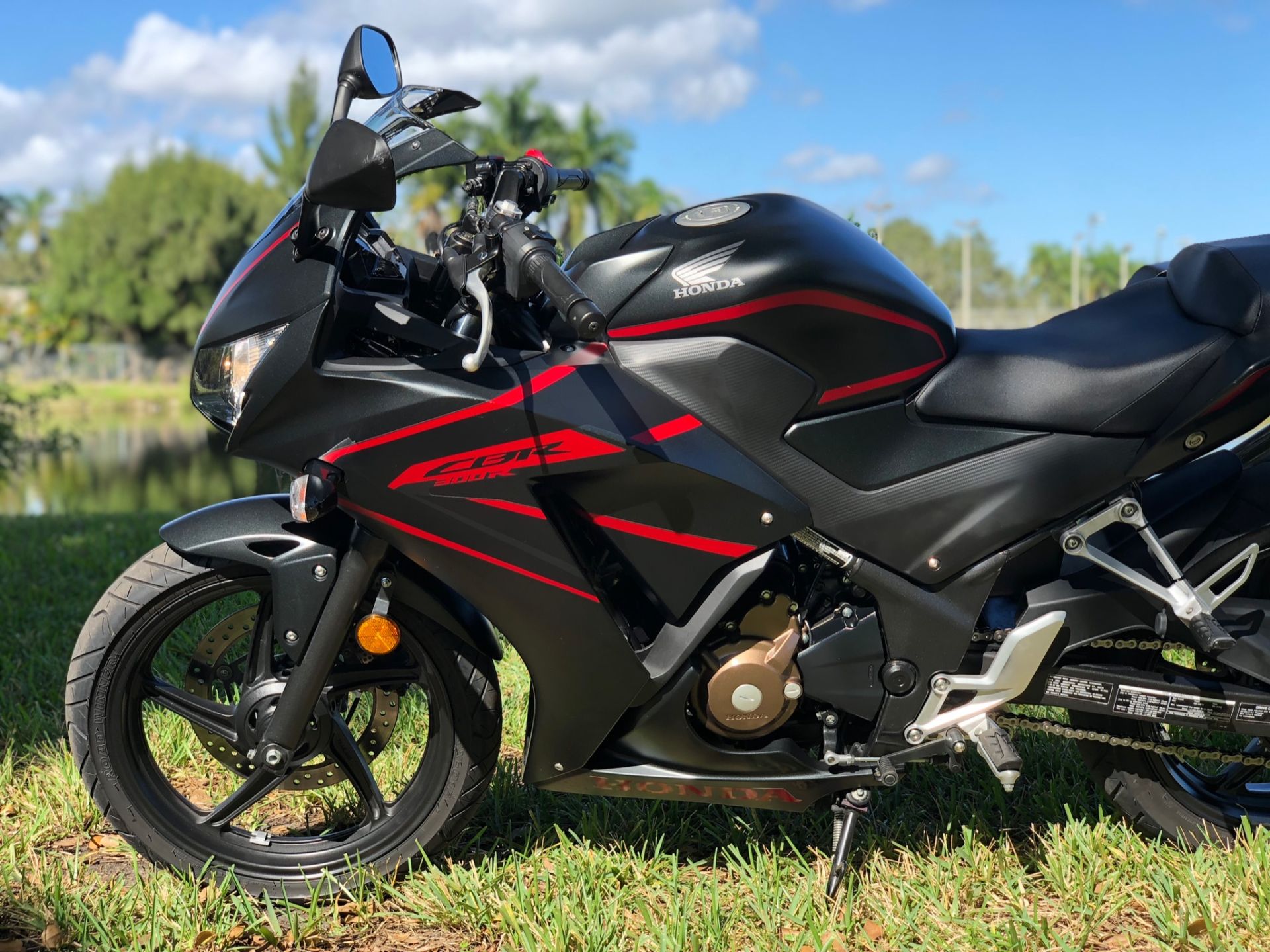 2019 Honda CBR300R ABS in North Miami Beach, Florida - Photo 15