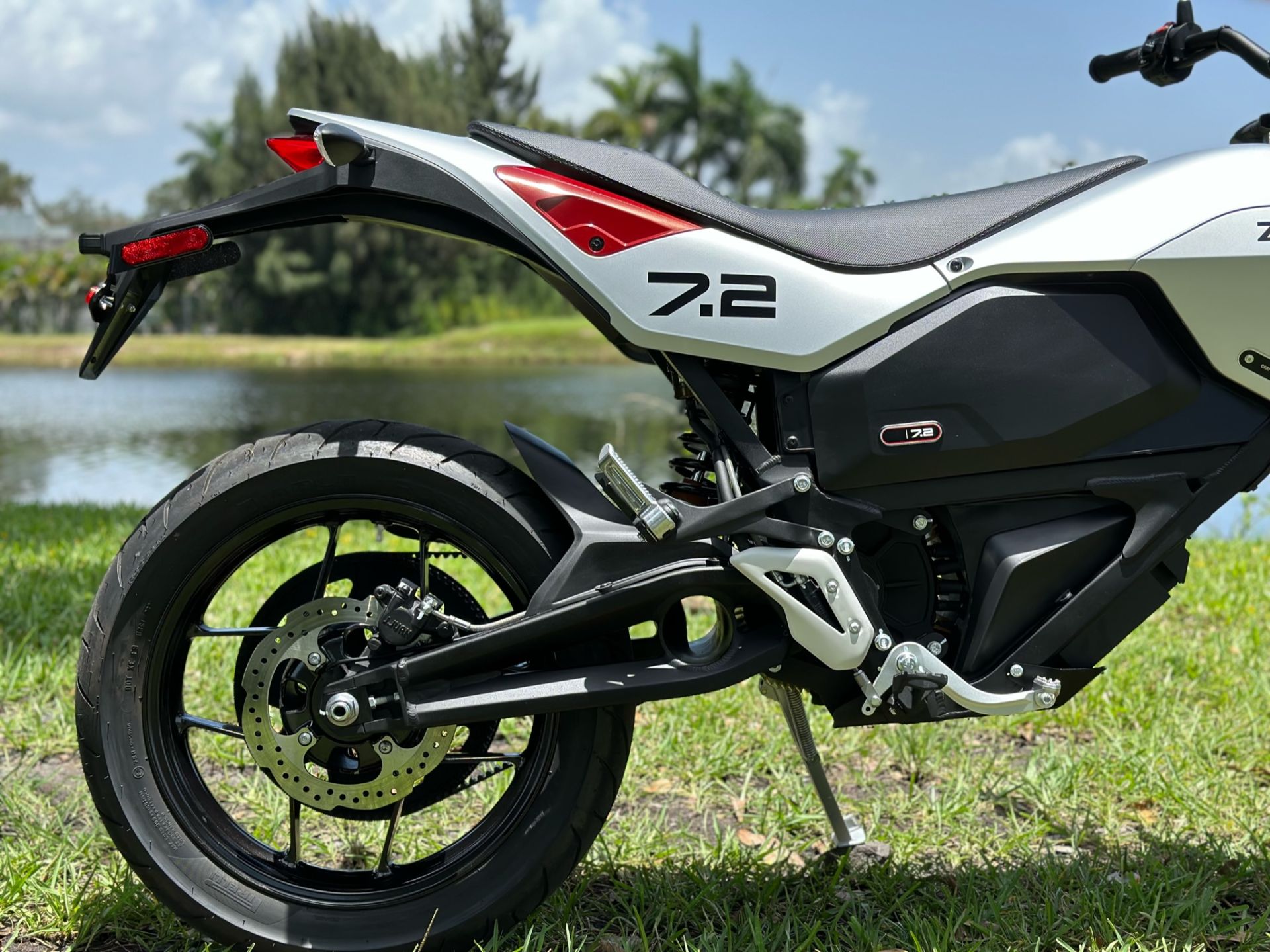 2022 Zero Motorcycles FXE ZF7.2 Integrated in North Miami Beach, Florida - Photo 5