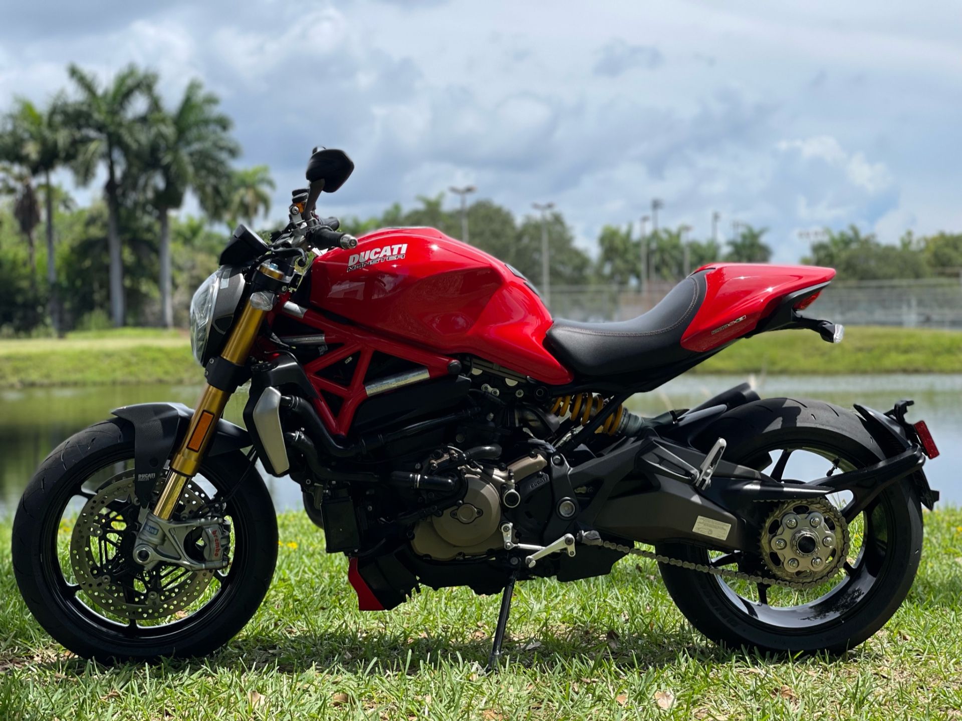 2015 Ducati Monster 1200 S Stripe in North Miami Beach, Florida - Photo 17