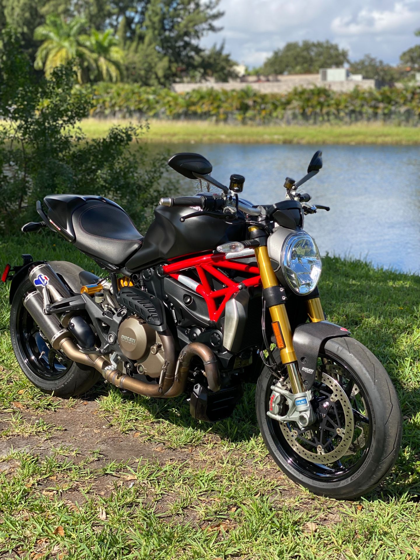 2015 Ducati Monster 1200 S Stripe in North Miami Beach, Florida - Photo 3