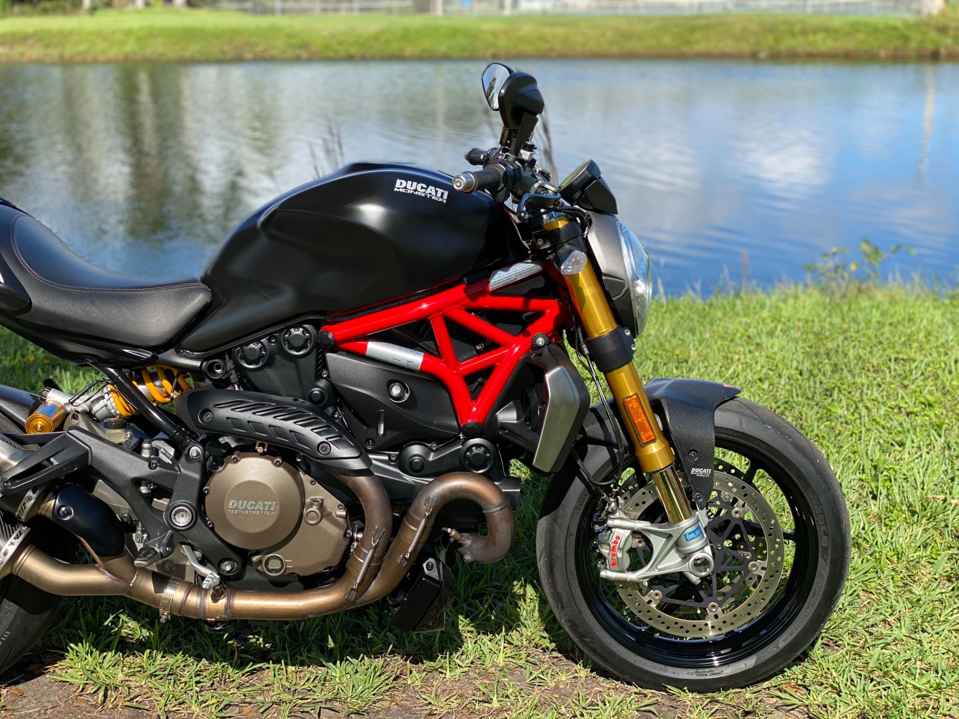 2015 Ducati Monster 1200 S Stripe in North Miami Beach, Florida - Photo 6