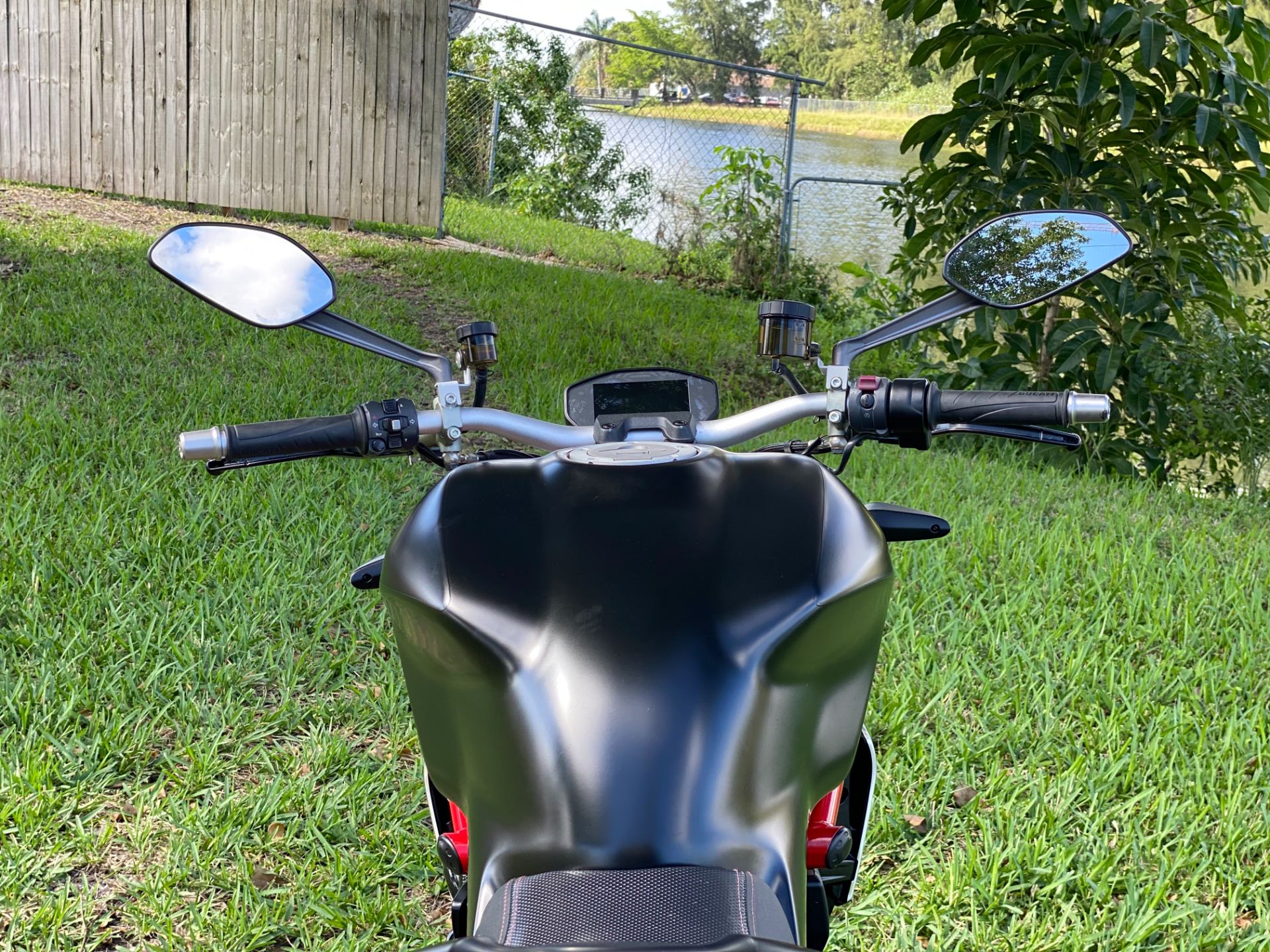 2015 Ducati Monster 1200 S Stripe in North Miami Beach, Florida - Photo 14