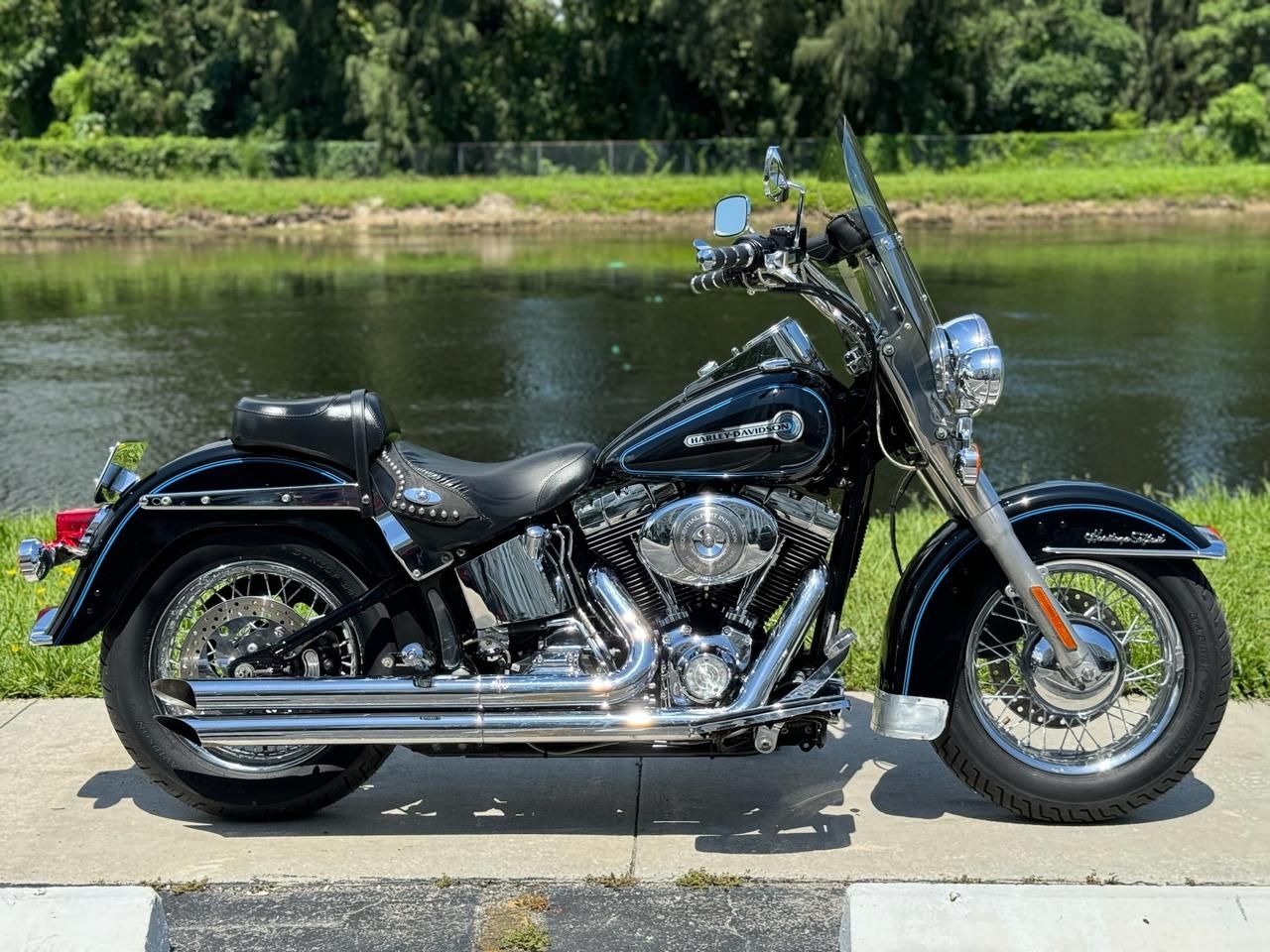 2006 Harley-Davidson Heritage Softail® Classic in North Miami Beach, Florida - Photo 3