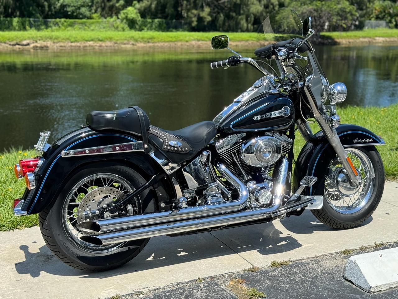 2006 Harley-Davidson Heritage Softail® Classic in North Miami Beach, Florida - Photo 4