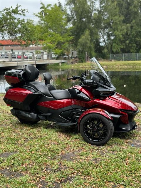 2022 Can-Am Spyder RT Limited in North Miami Beach, Florida - Photo 2