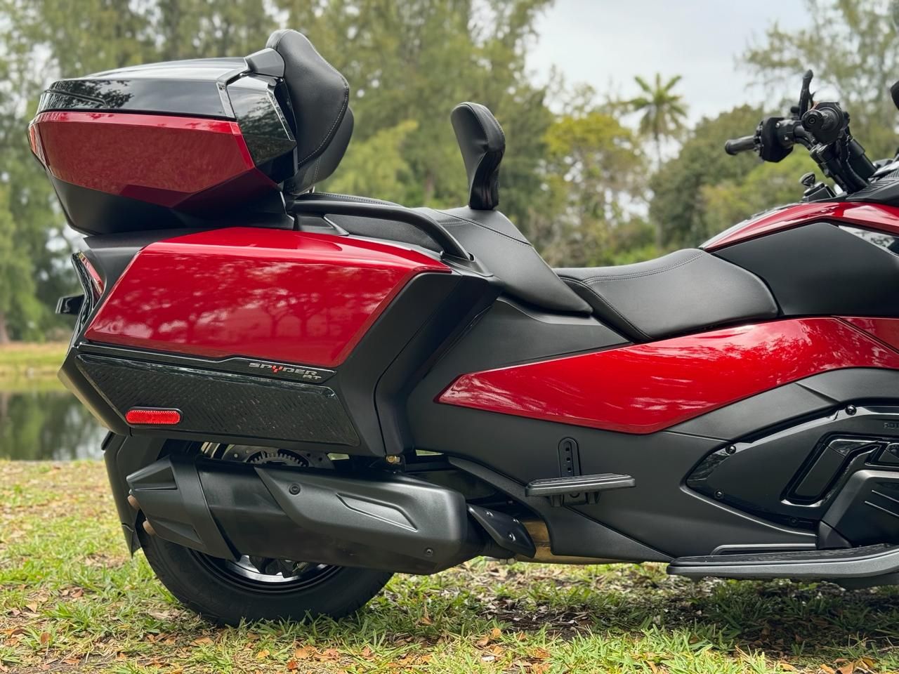 2022 Can-Am Spyder RT Limited in North Miami Beach, Florida - Photo 5