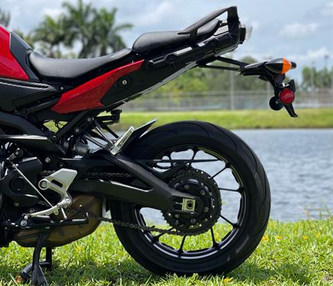 2015 Yamaha FJ-09 in North Miami Beach, Florida - Photo 22