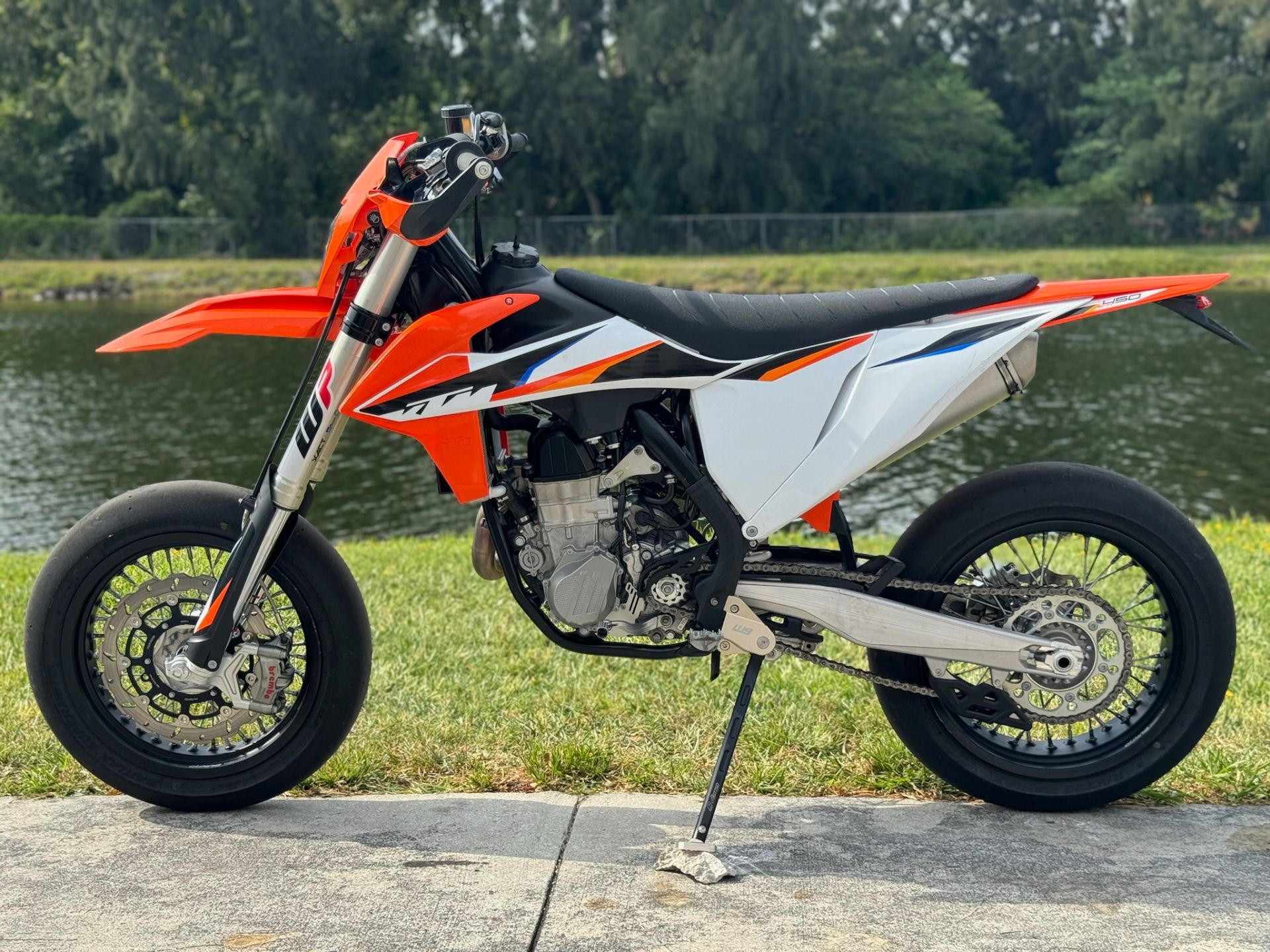 2021 KTM 450 SMR in North Miami Beach, Florida - Photo 12