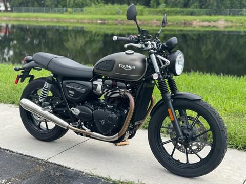 2022 Triumph Street Twin in North Miami Beach, Florida - Photo 1