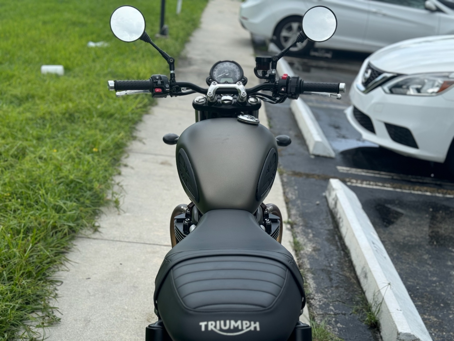 2022 Triumph Street Twin in North Miami Beach, Florida - Photo 10