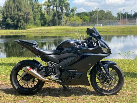 2022 Yamaha YZF-R3 ABS in North Miami Beach, Florida - Photo 3