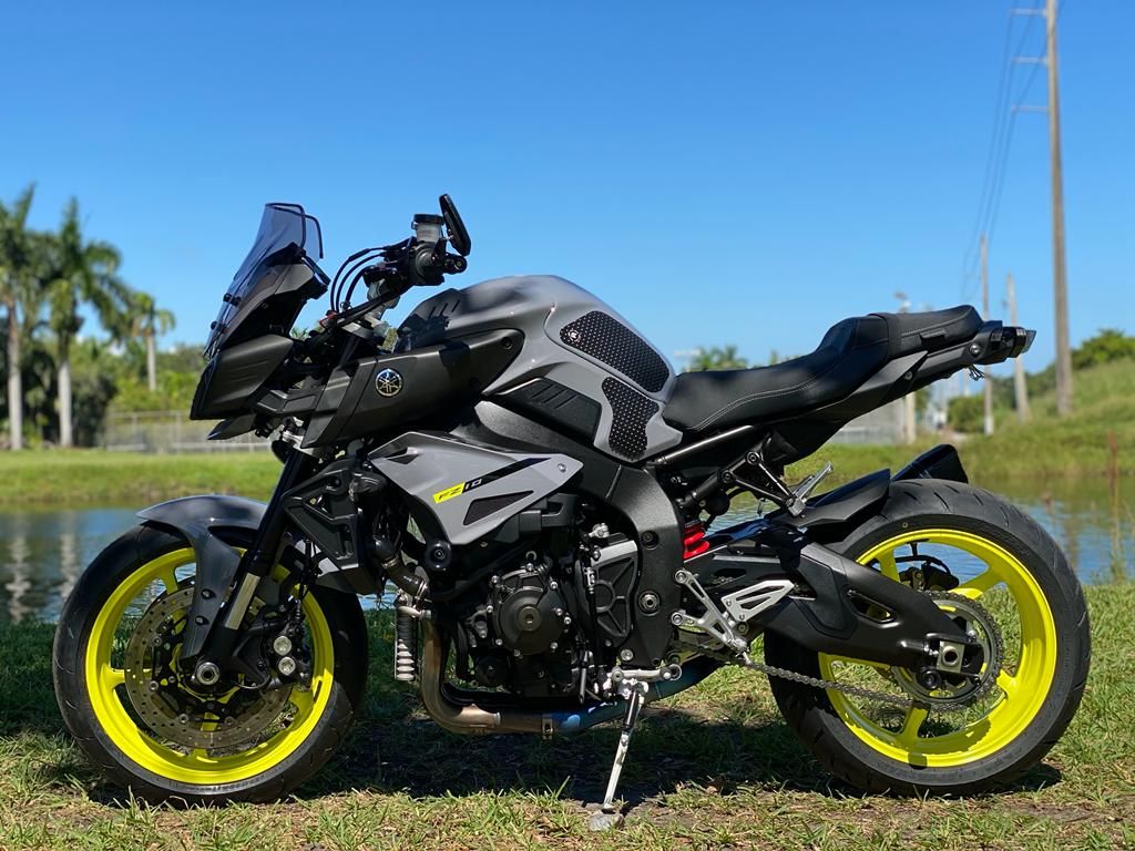 2017 Yamaha FZ-10 in North Miami Beach, Florida - Photo 19
