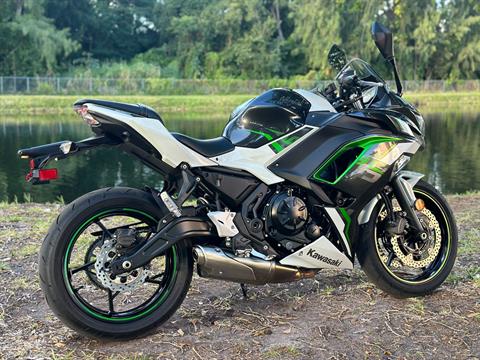 2022 Kawasaki Ninja 650 in North Miami Beach, Florida - Photo 4