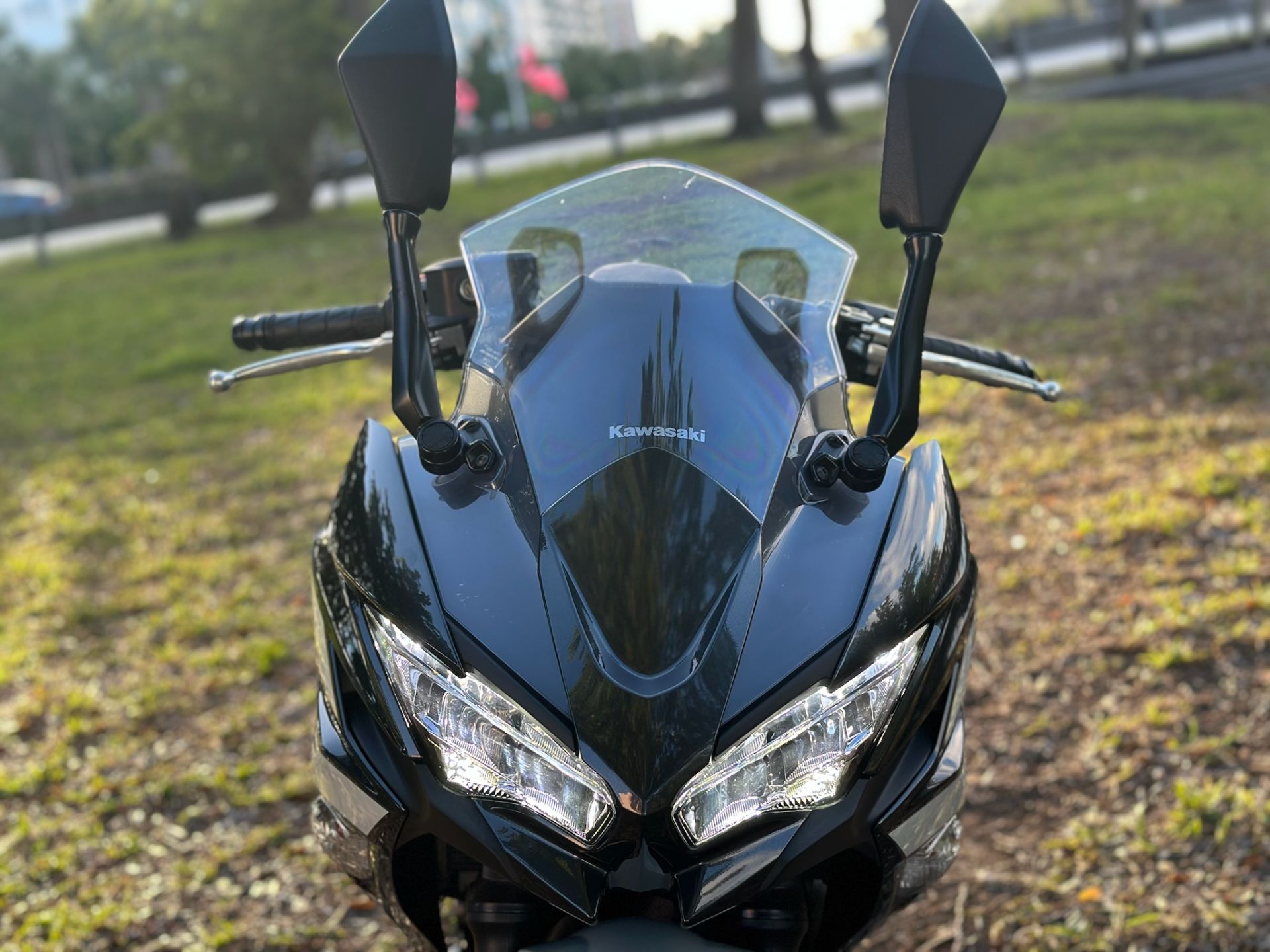 2022 Kawasaki Ninja 650 in North Miami Beach, Florida - Photo 7