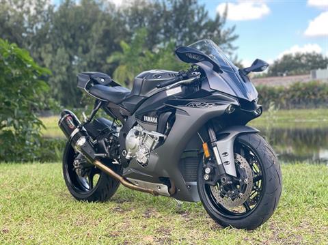 2016 Yamaha YZF-R1S in North Miami Beach, Florida - Photo 1