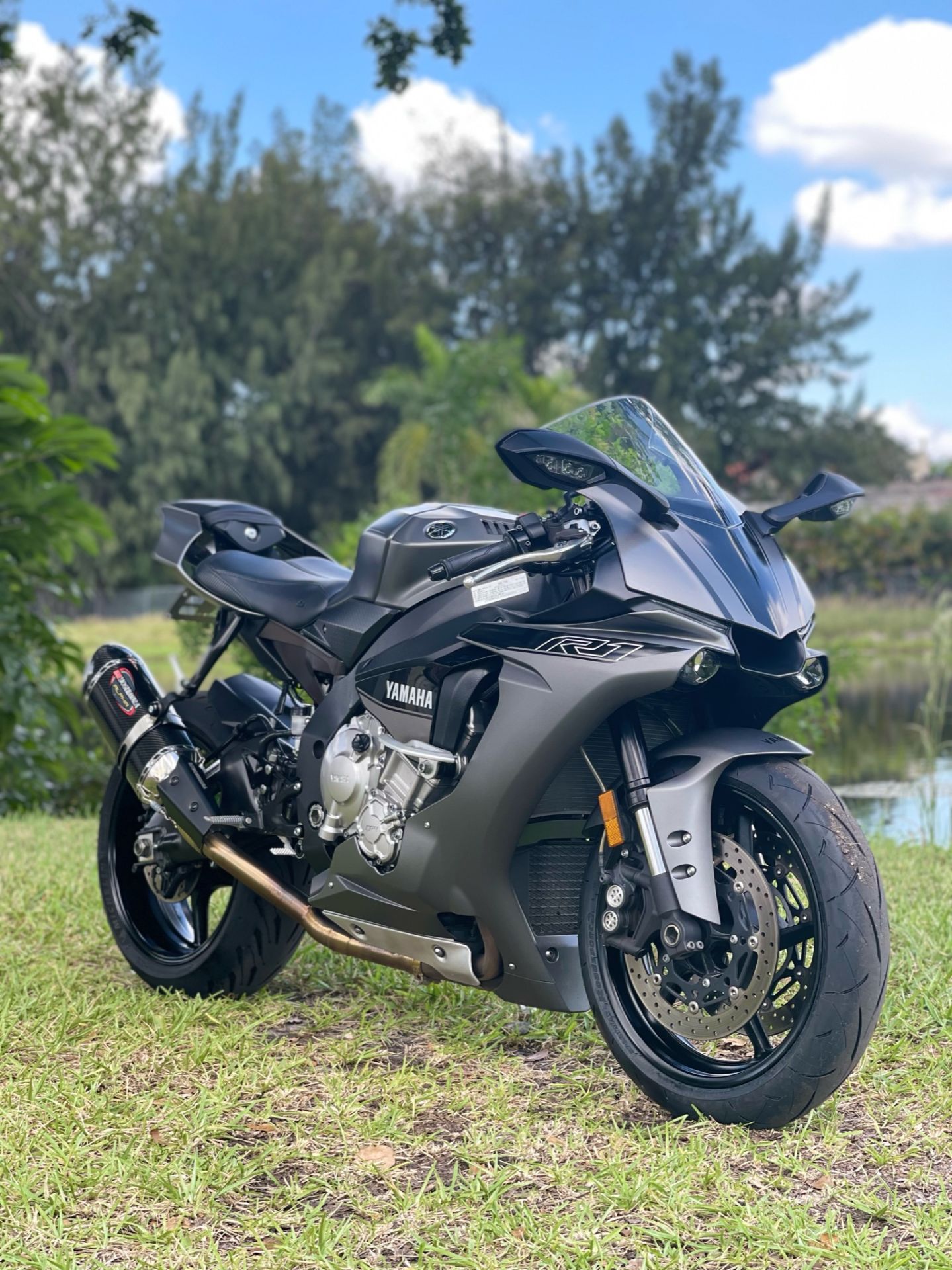 2016 Yamaha YZF-R1S in North Miami Beach, Florida - Photo 2