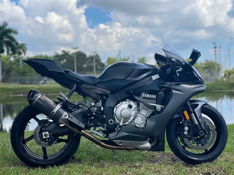2016 Yamaha YZF-R1S in North Miami Beach, Florida - Photo 3