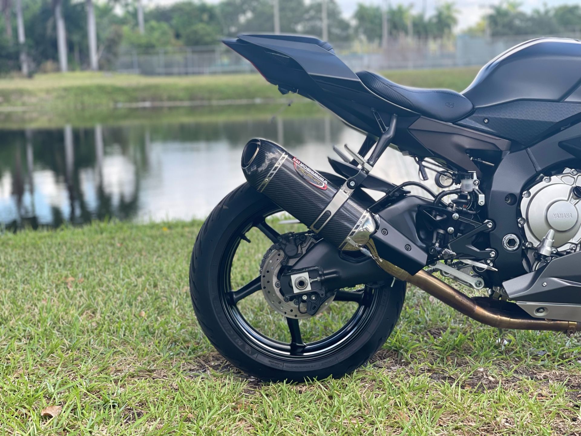 2016 Yamaha YZF-R1S in North Miami Beach, Florida - Photo 5