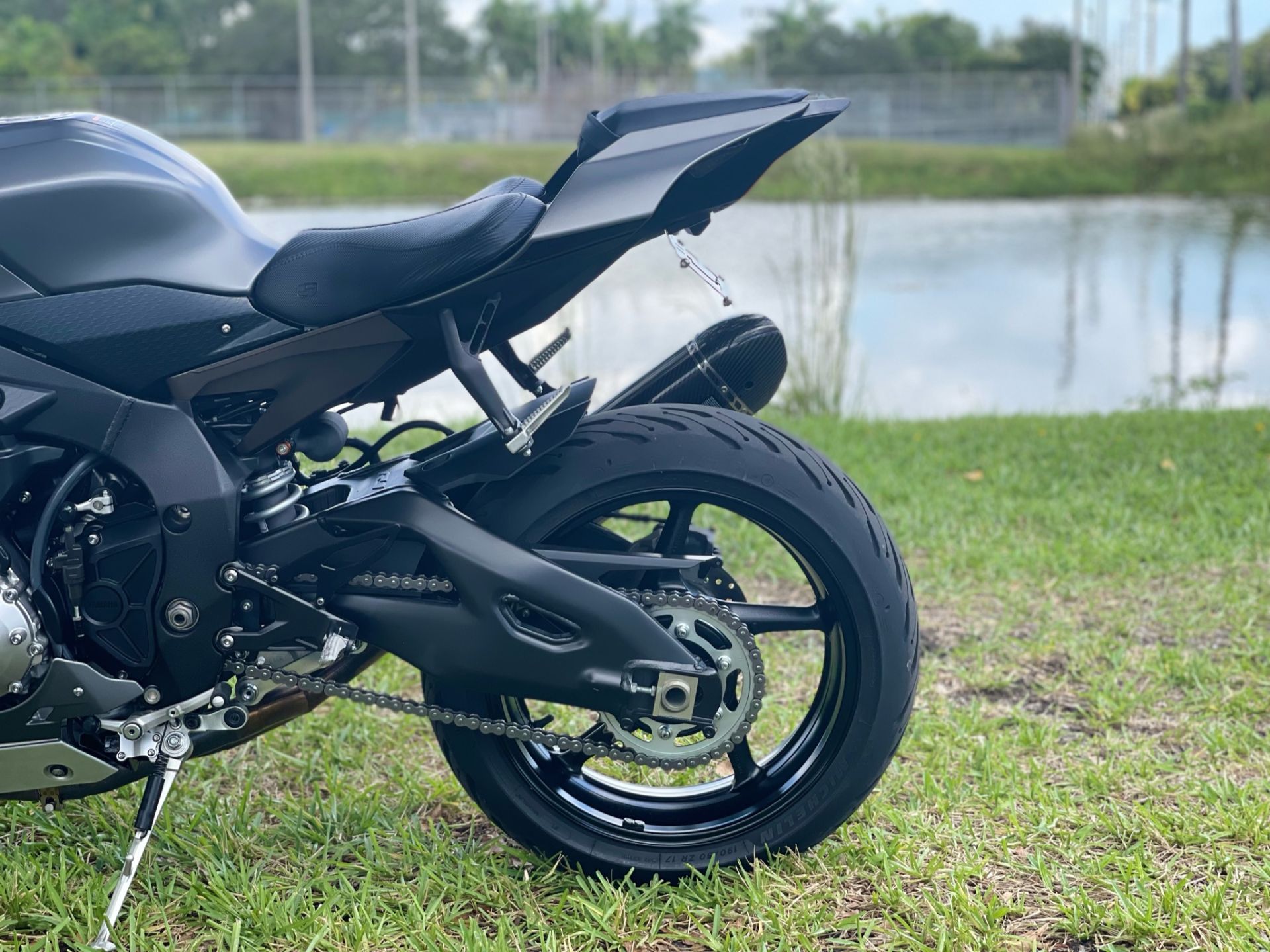 2016 Yamaha YZF-R1S in North Miami Beach, Florida - Photo 22