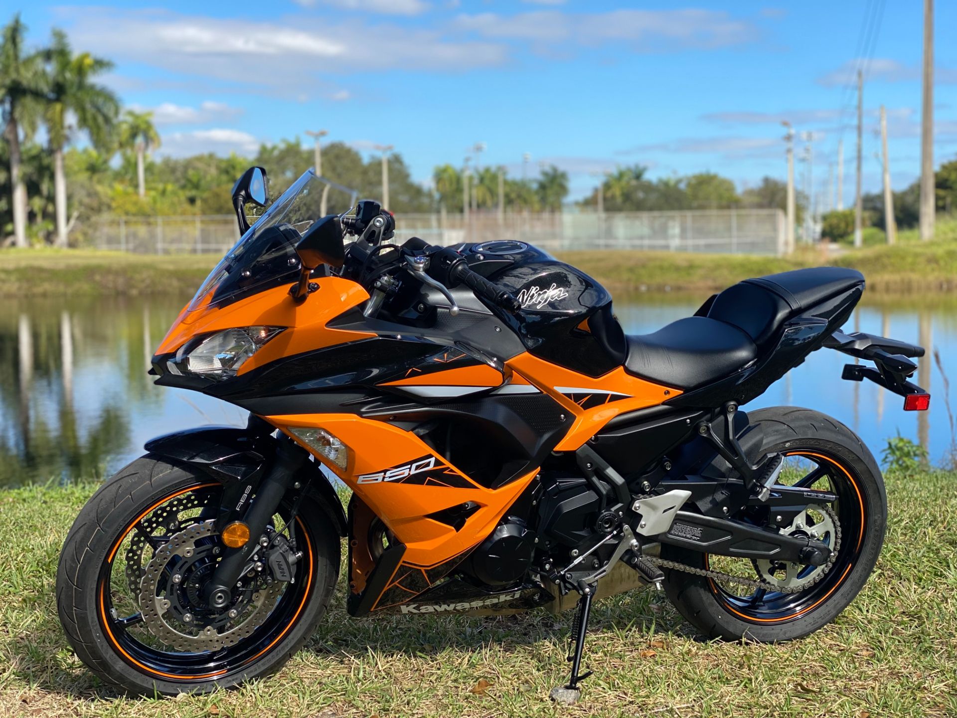 2019 Kawasaki Ninja 650 ABS in North Miami Beach, Florida - Photo 16