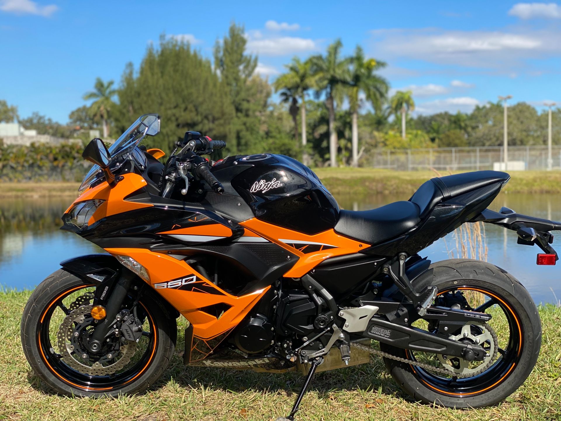 2019 Kawasaki Ninja 650 ABS in North Miami Beach, Florida - Photo 17