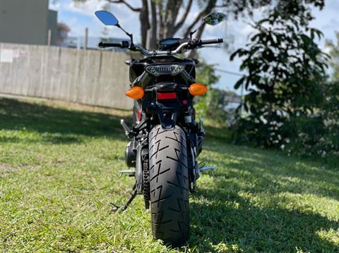 2016 Yamaha FZ-09 in North Miami Beach, Florida - Photo 11