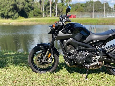 2016 Yamaha FZ-09 in North Miami Beach, Florida - Photo 21