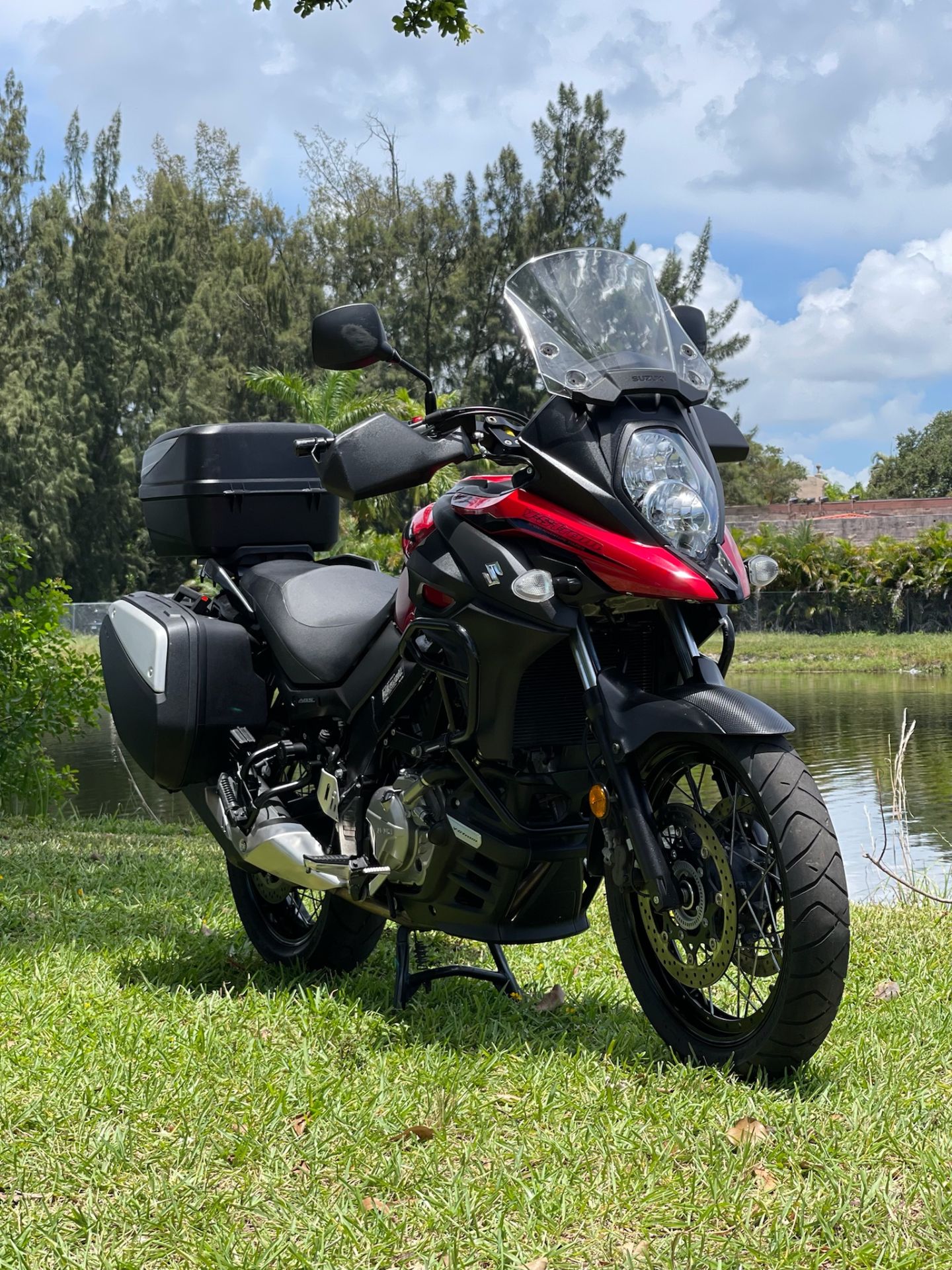 2019 Suzuki V-Strom 650XT Touring in North Miami Beach, Florida - Photo 2