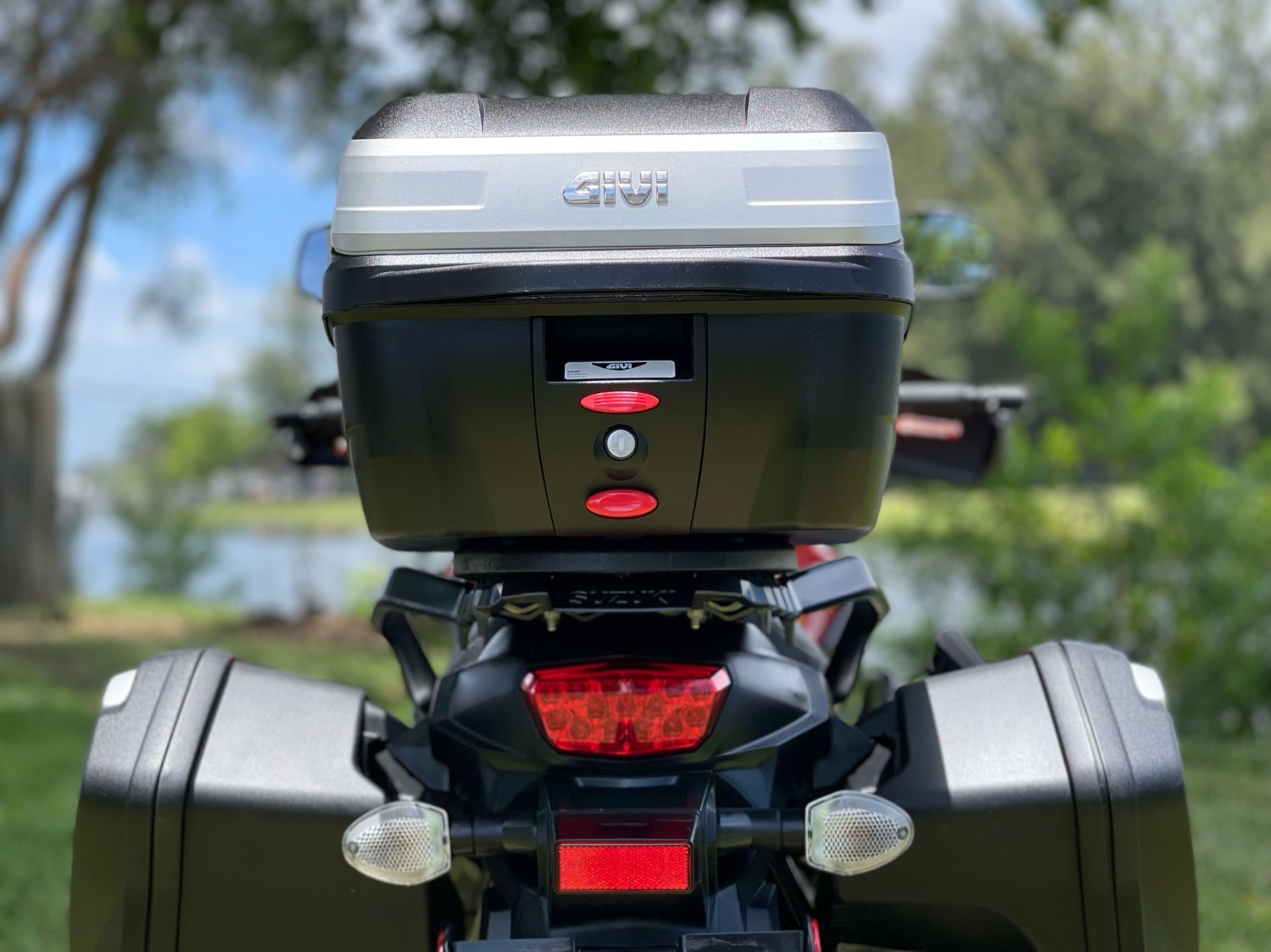 2019 Suzuki V-Strom 650XT Touring in North Miami Beach, Florida - Photo 13