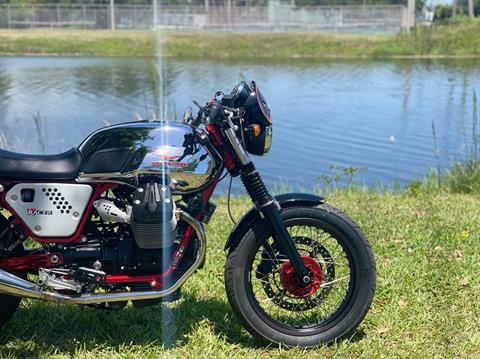 2013 Moto Guzzi V7 Racer in North Miami Beach, Florida - Photo 6