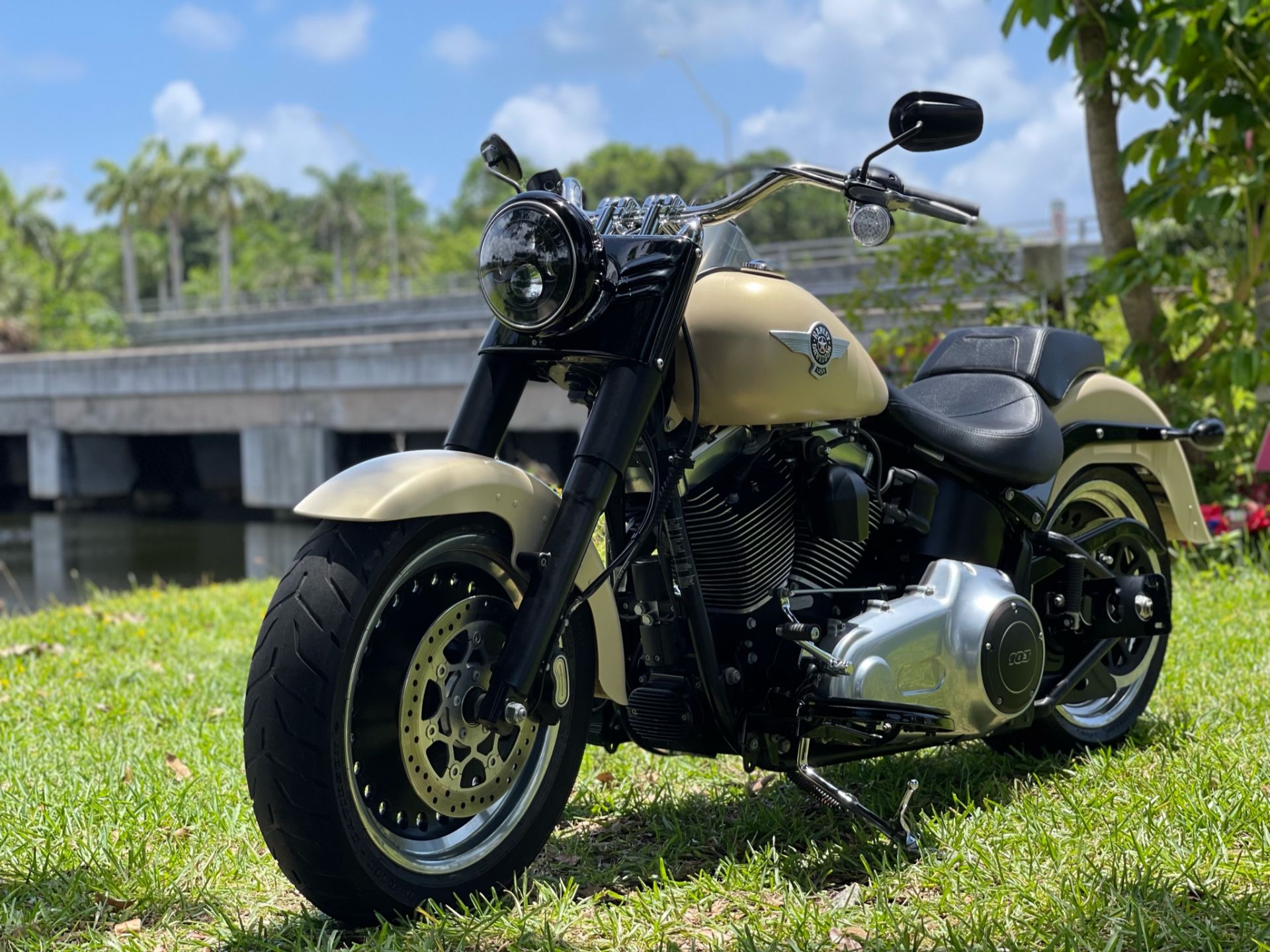 2015 Harley-Davidson Fat Boy® Lo in North Miami Beach, Florida - Photo 17