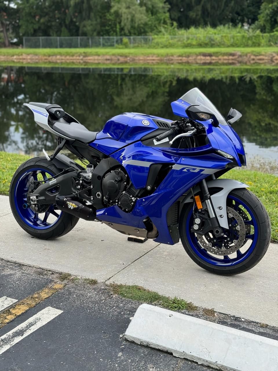 2021 Yamaha YZF-R1 in North Miami Beach, Florida - Photo 2