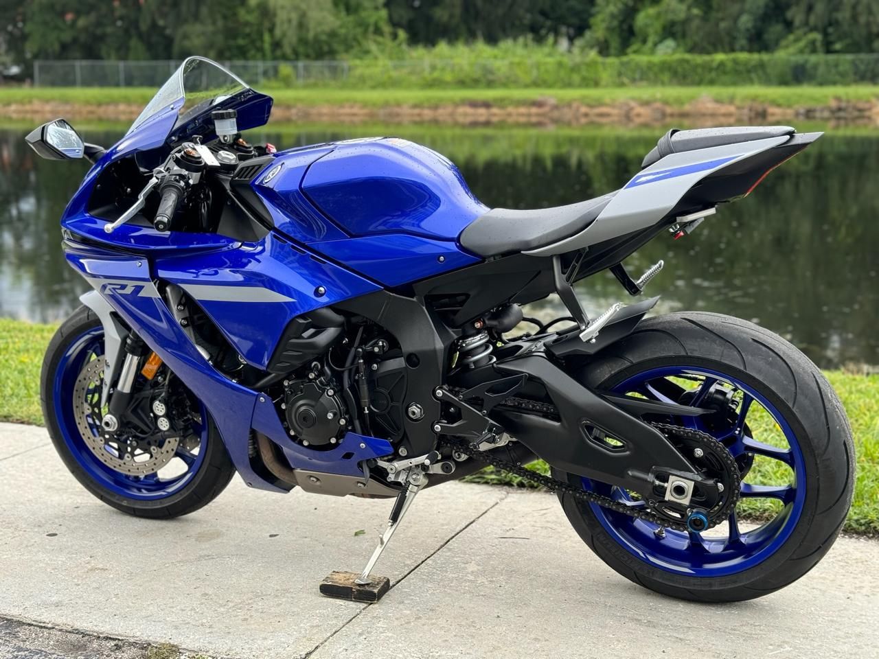 2021 Yamaha YZF-R1 in North Miami Beach, Florida - Photo 13